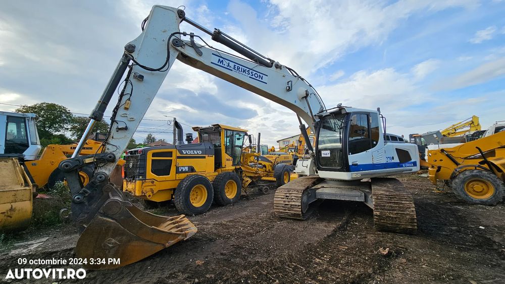 Liebherr R 924 Excavator pe senile - 9