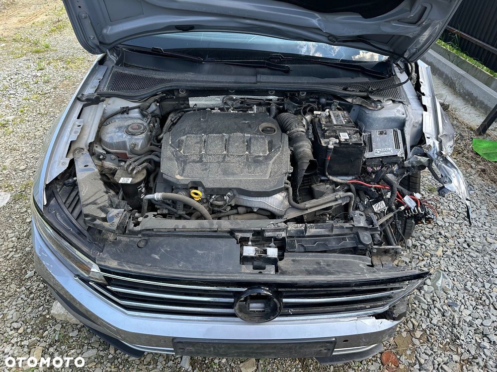 Volkswagen Passat Variant 2.0 TDI EVO Essence DSG - 25