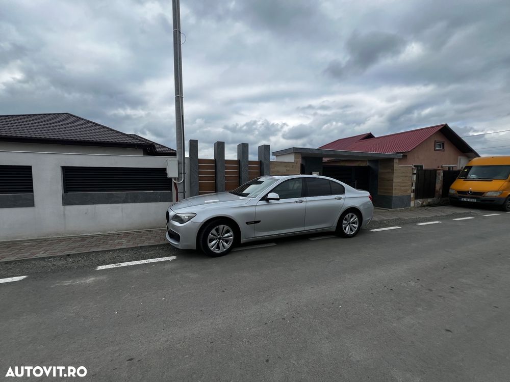 BMW Seria 7 730d Aut. - 29