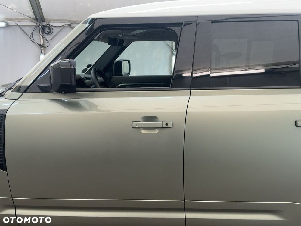Land Rover Defender 110 D200 SE - 18
