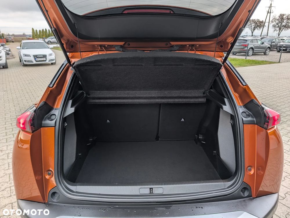 Peugeot 2008 PureTech 130 Allure Pack - 28