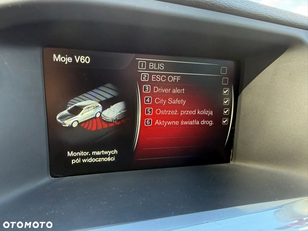 Volvo V60 Cross Country D3 Drive-E Momentum - 13