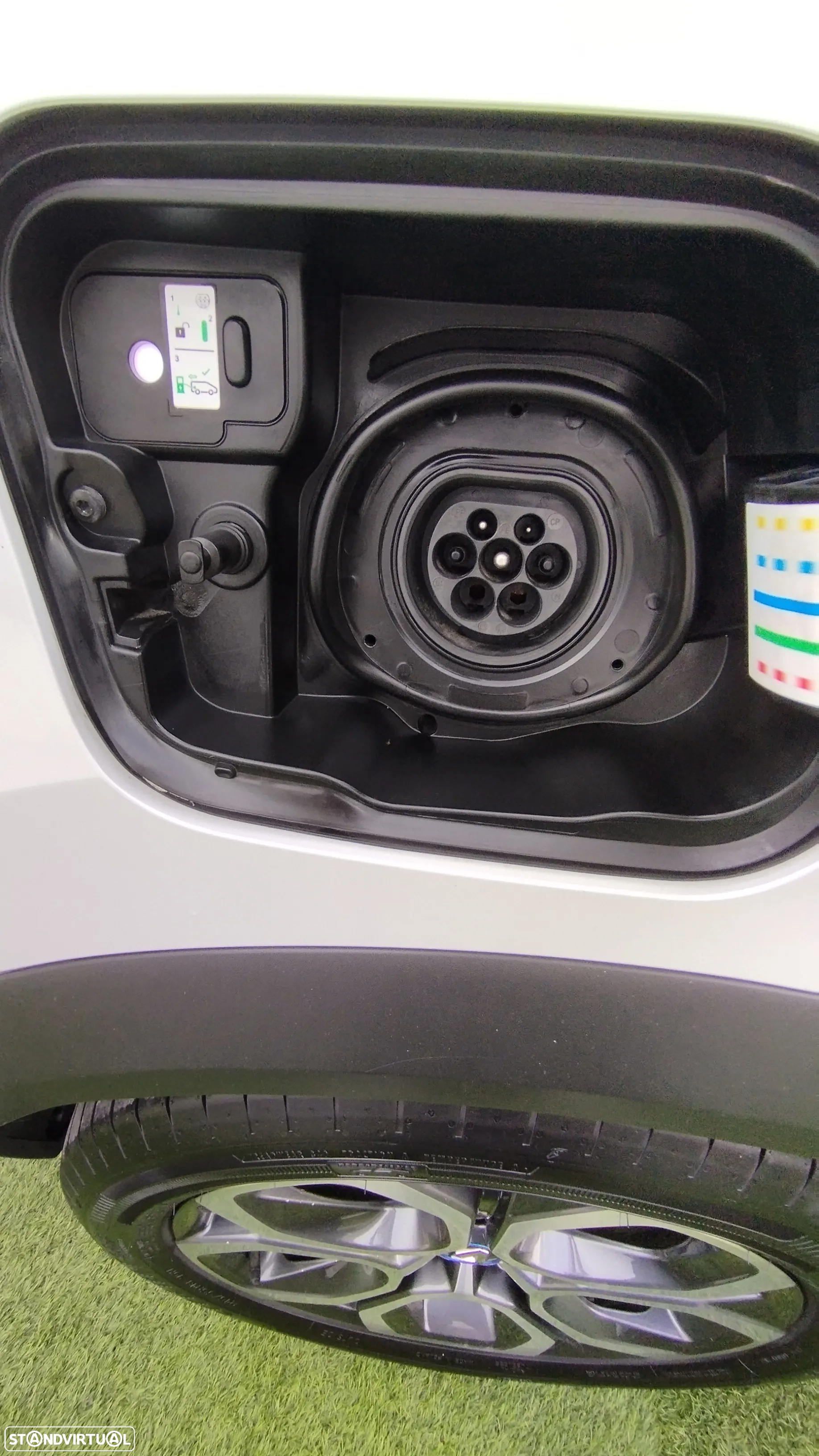 Renault Captur 1.6 E-Tech Plug-In Intens - 9