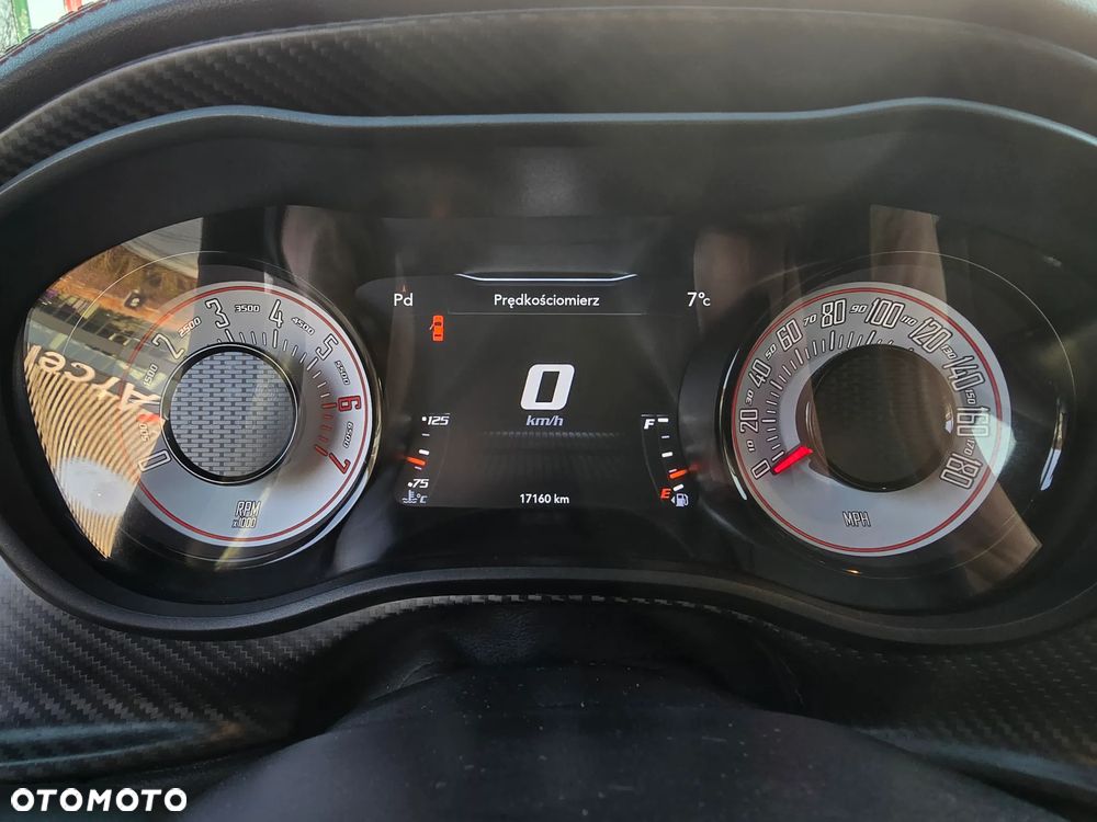 Dodge Challenger ver-6-4-scat-pack-widebody - 20