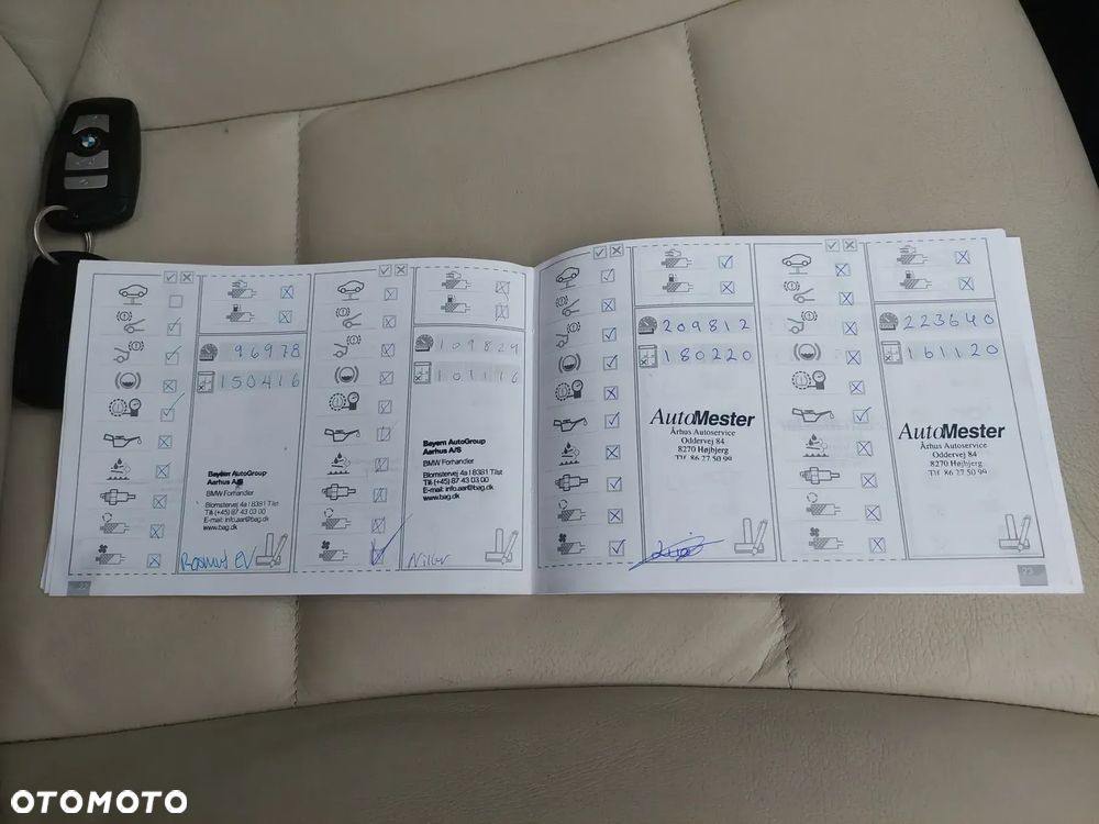 BMW Seria 5 528i Sport-Aut - 12