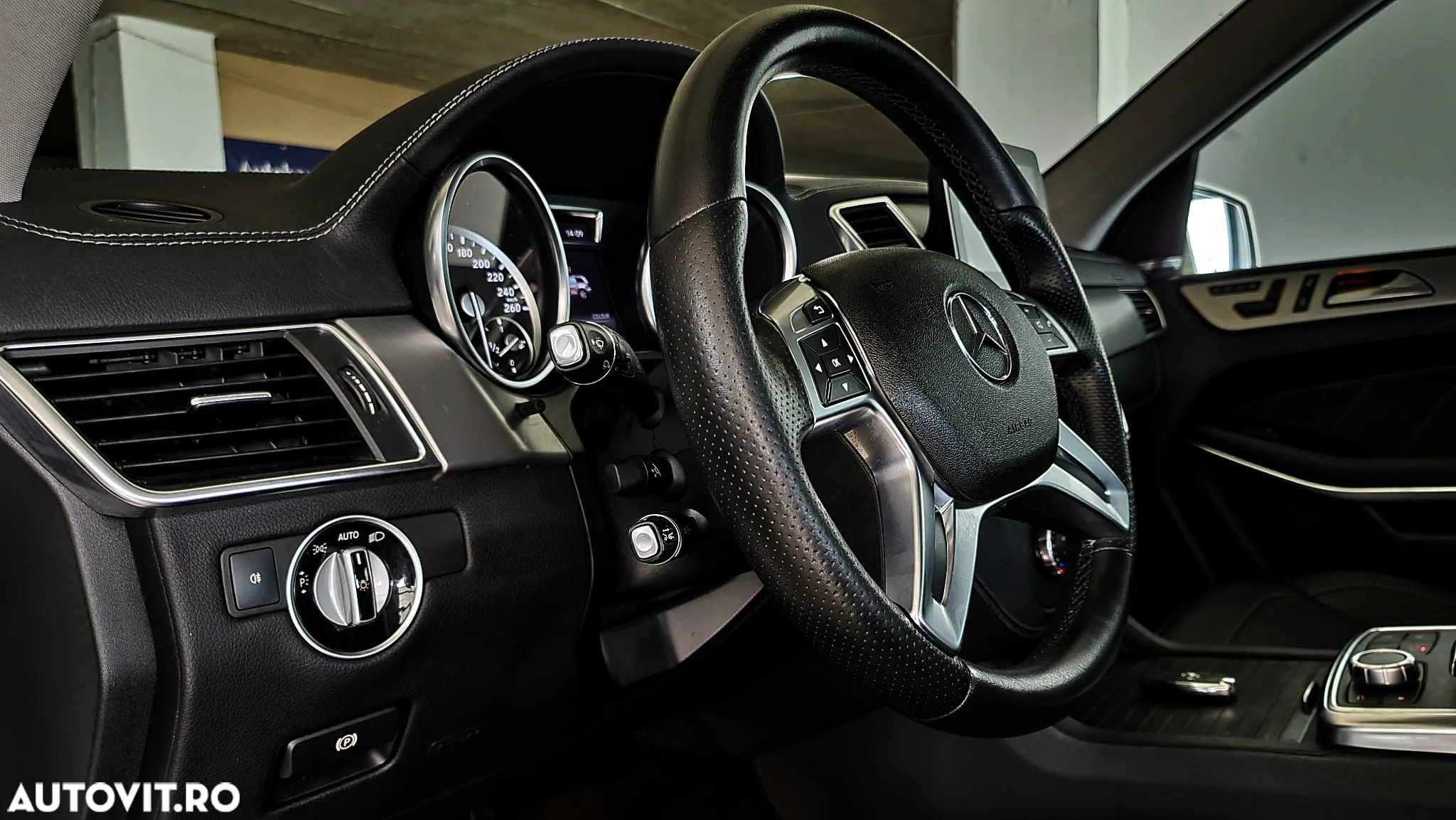 Mercedes-Benz GL 350 4MATIC BlueTec Aut. - 27