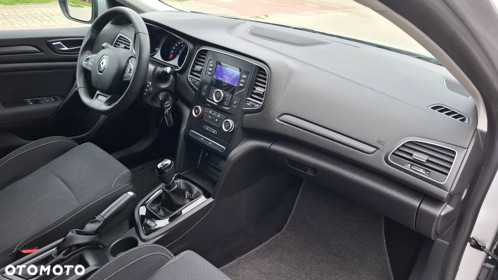 Renault Megane ENERGY TCe 100 INTENS - 18