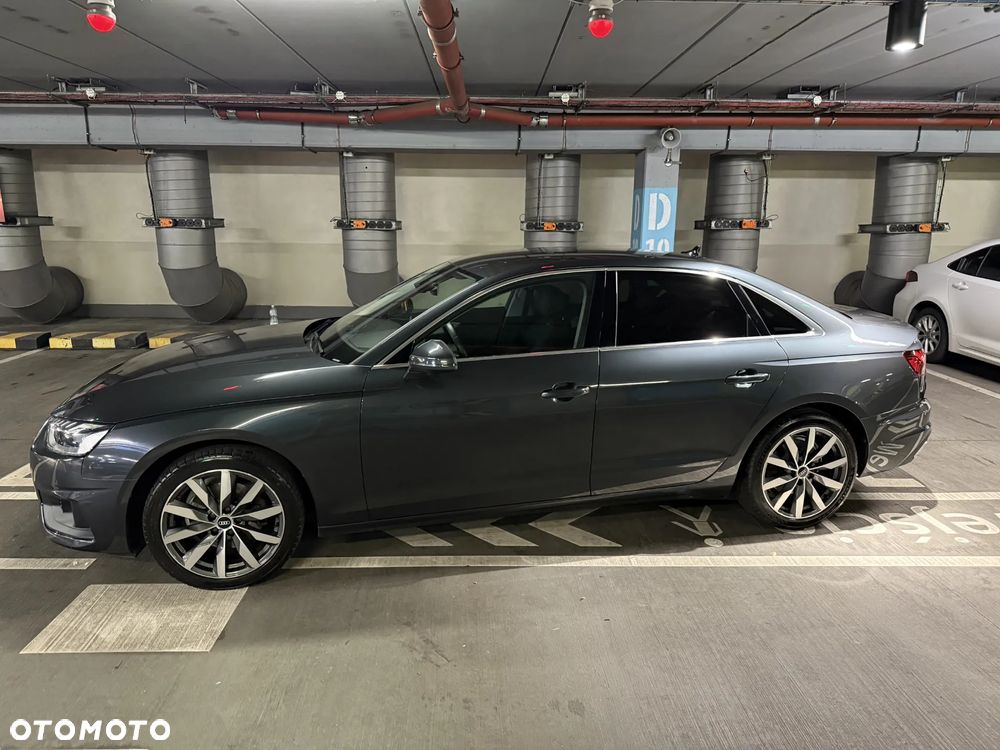 Audi A4 Limousine - 1