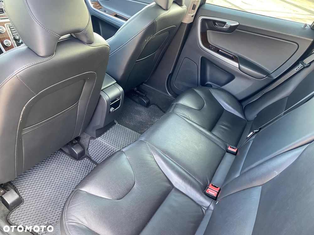 Volvo XC 60 D3 Drive-E Summum - 19