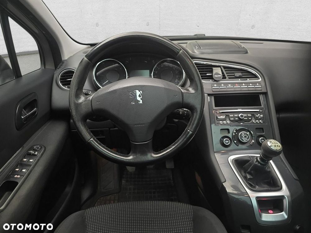 Peugeot 5008 - 10