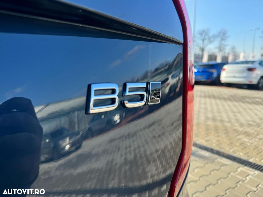 Volvo XC 90 B5 D AWD Geartronic Momentum Pro - 3