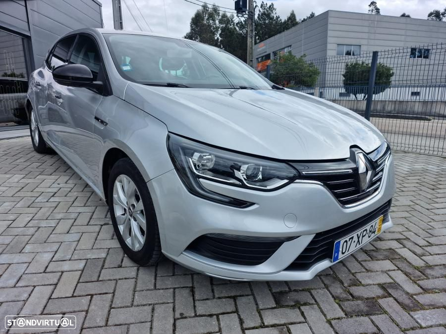 Renault Mégane 1.5 Blue dCi Limited - 4