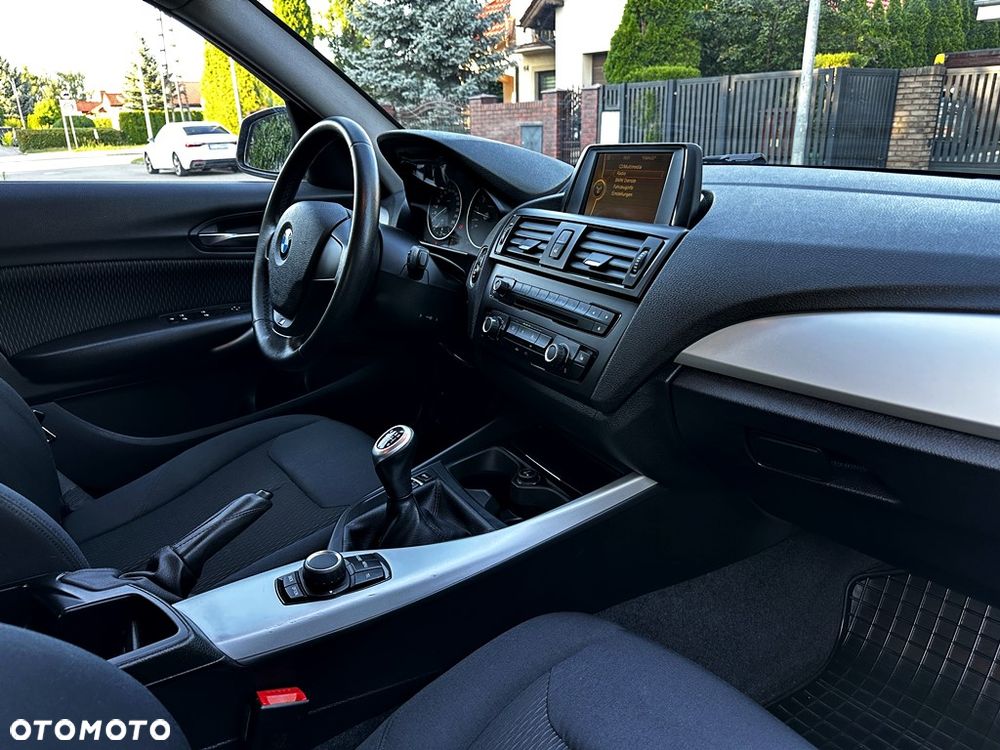 BMW Seria 1 118i Advantage - 31
