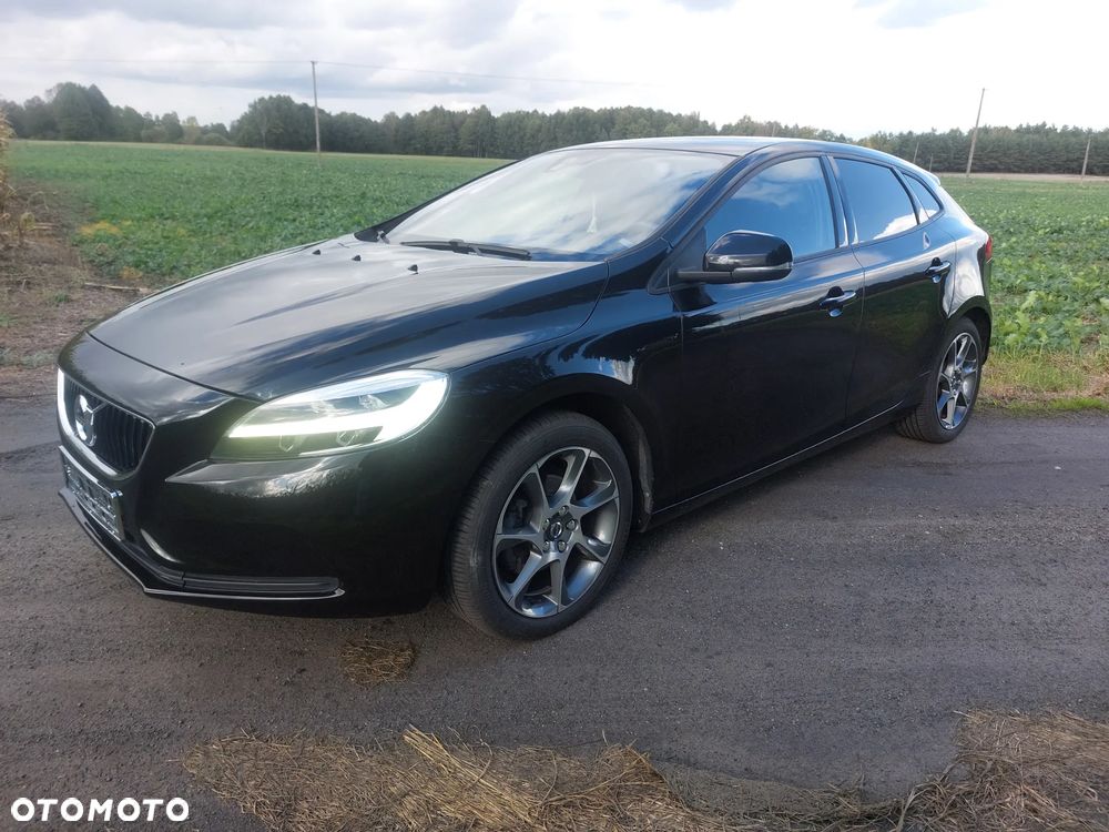 Volvo V40 - 11