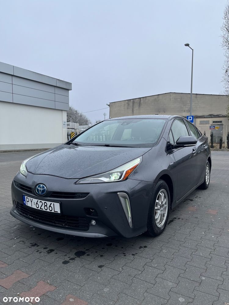 Toyota Prius Hybrid - 3