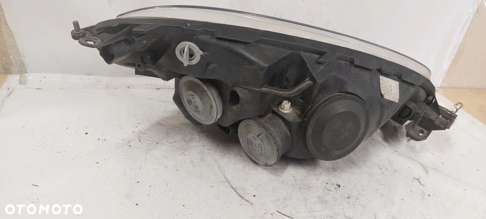 .  PRZOD PRZEDNIA LAMPA LEWA CITROEN C4 GRAND PICASSO - 2
