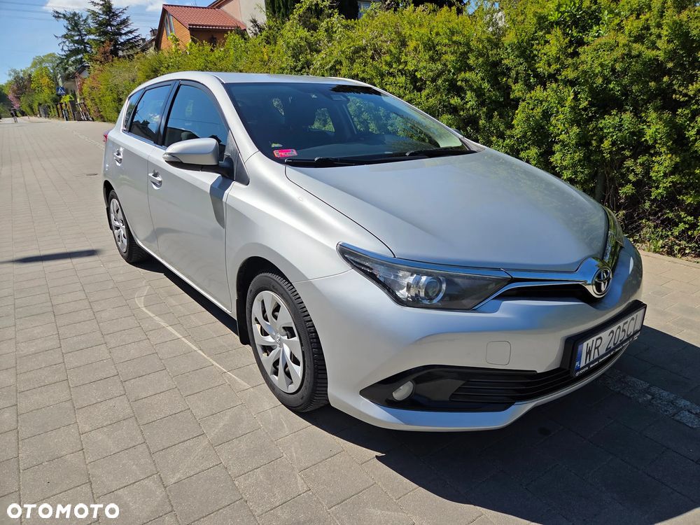 Toyota Auris 1.6 Premium - 7