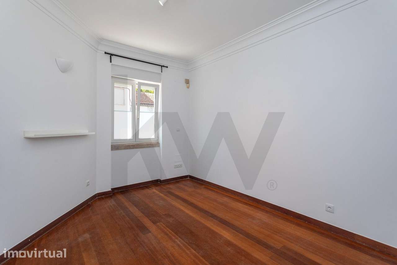Espaçoso Apartamento T1 com Patio na Lapa, Lisboa -  Para Arrendar - Grande imagem: 5/27