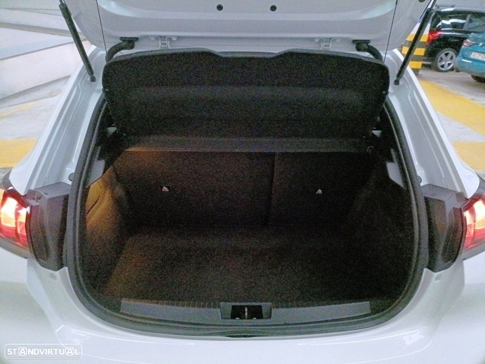 Peugeot 208 1.2 PureTech Active - 8