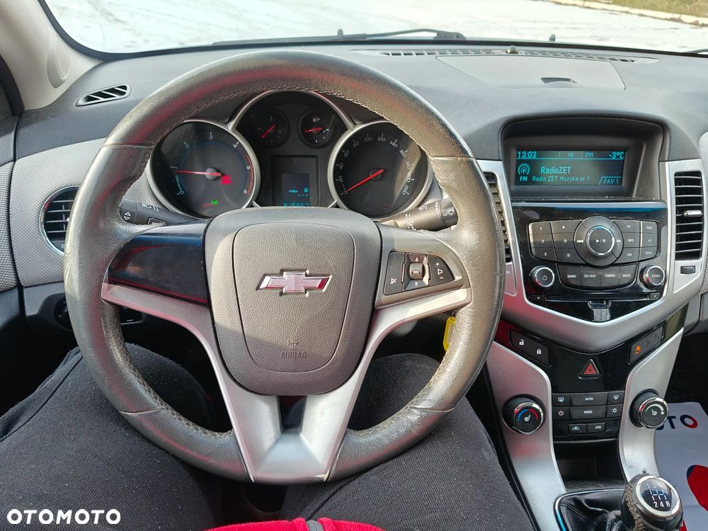 Chevrolet Cruze 2.0 LS - 20