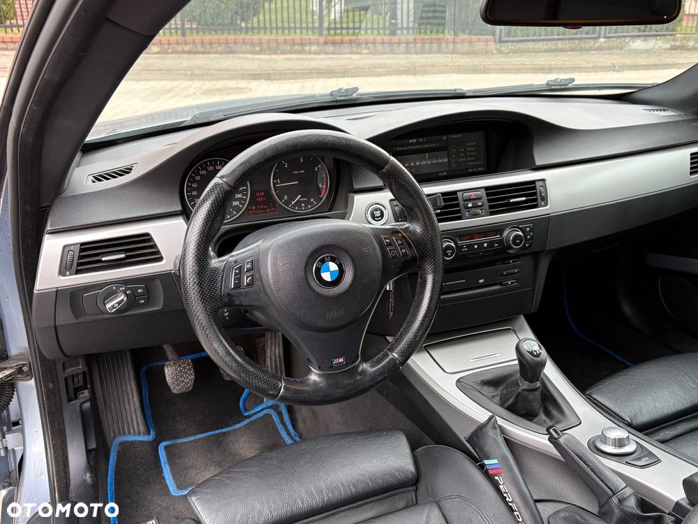 BMW Seria 3 320d - 12