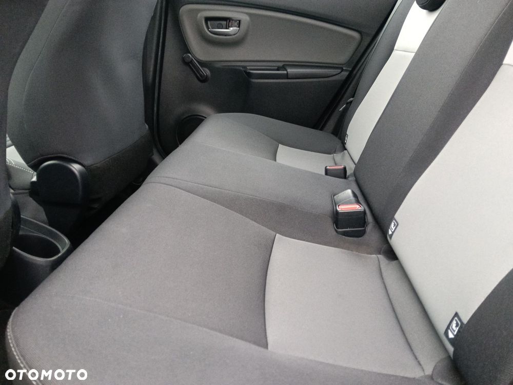 Toyota Yaris - 13