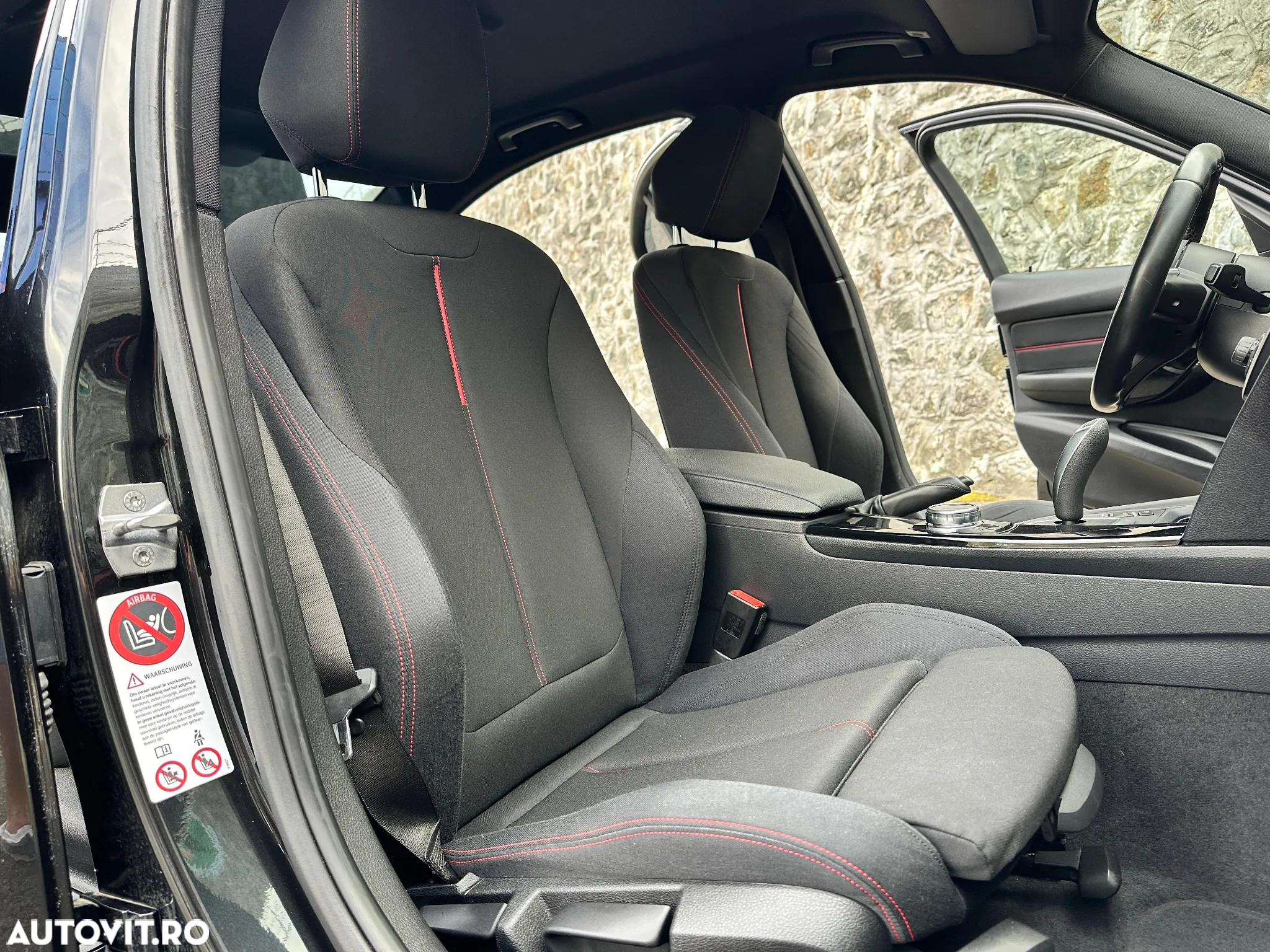 BMW Seria 3 320i Aut. Sport Line - 14