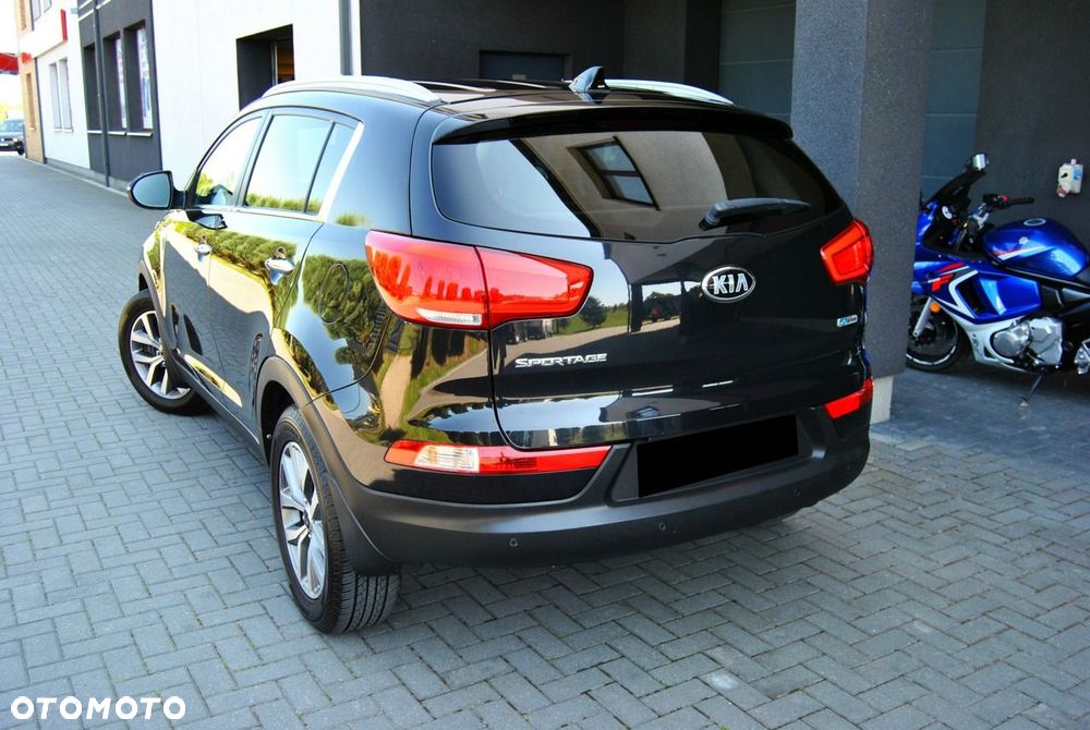Kia Sportage 1.7 CRDI 2WD Dream-Team Edition - 4