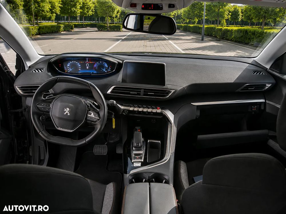 Peugeot 3008 1.2 PureTech S&S EAT8 Allure - 7