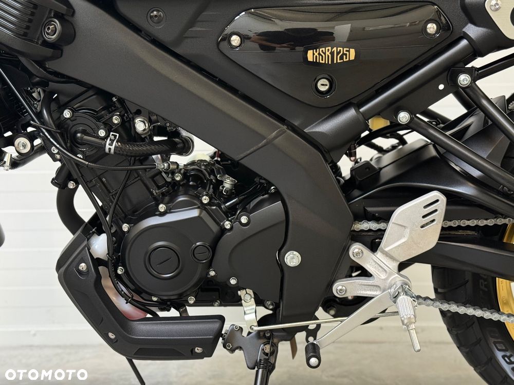 Yamaha XSR - 30
