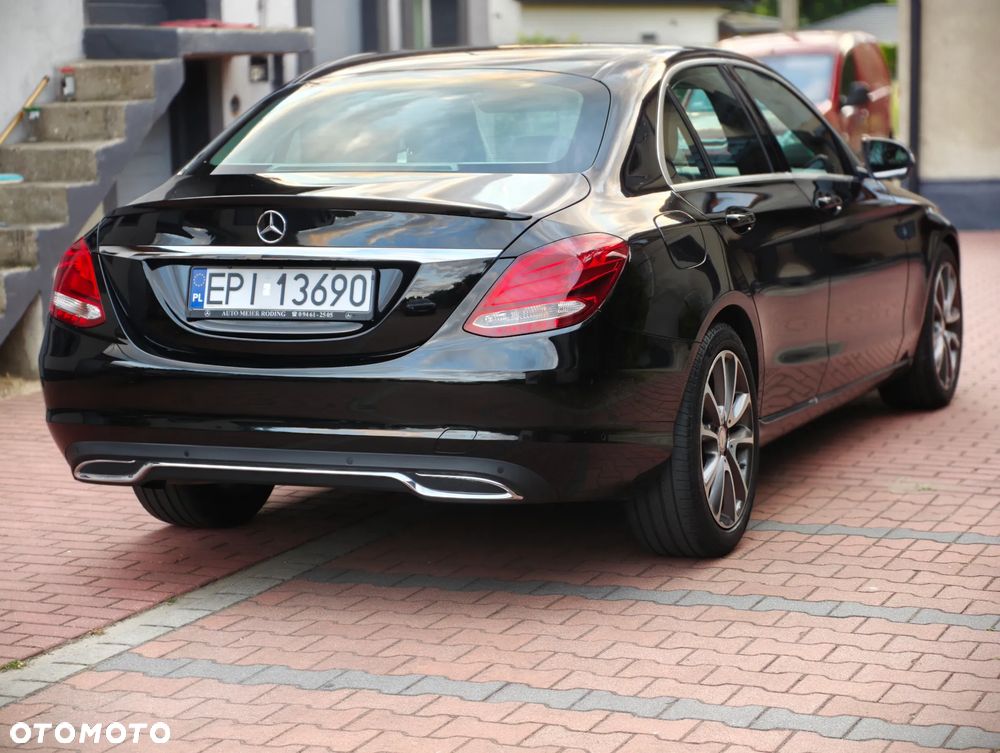Mercedes-Benz Klasa C 180 7G-TRONIC - 31