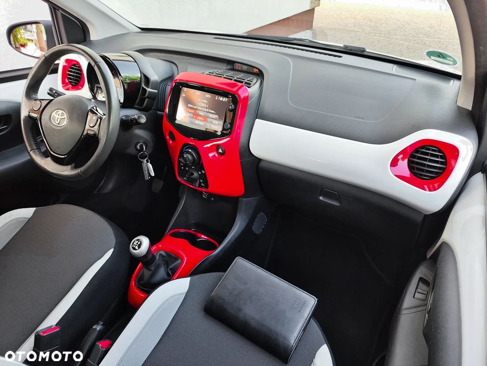 Toyota Aygo x-cite - 18