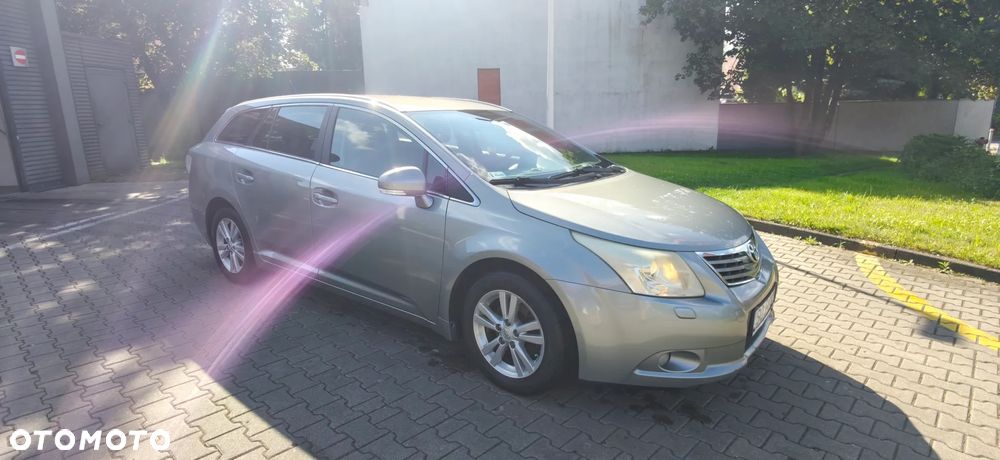 Toyota Avensis 2.0 D-4D Sol+NAVI - 2