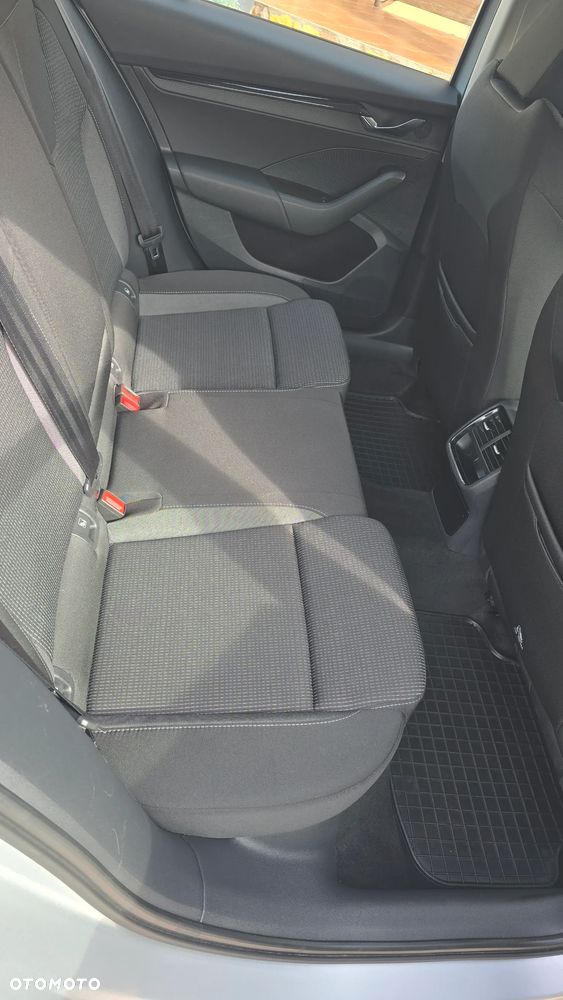 Skoda Octavia 2.0 TDI Ambition DSG - 23