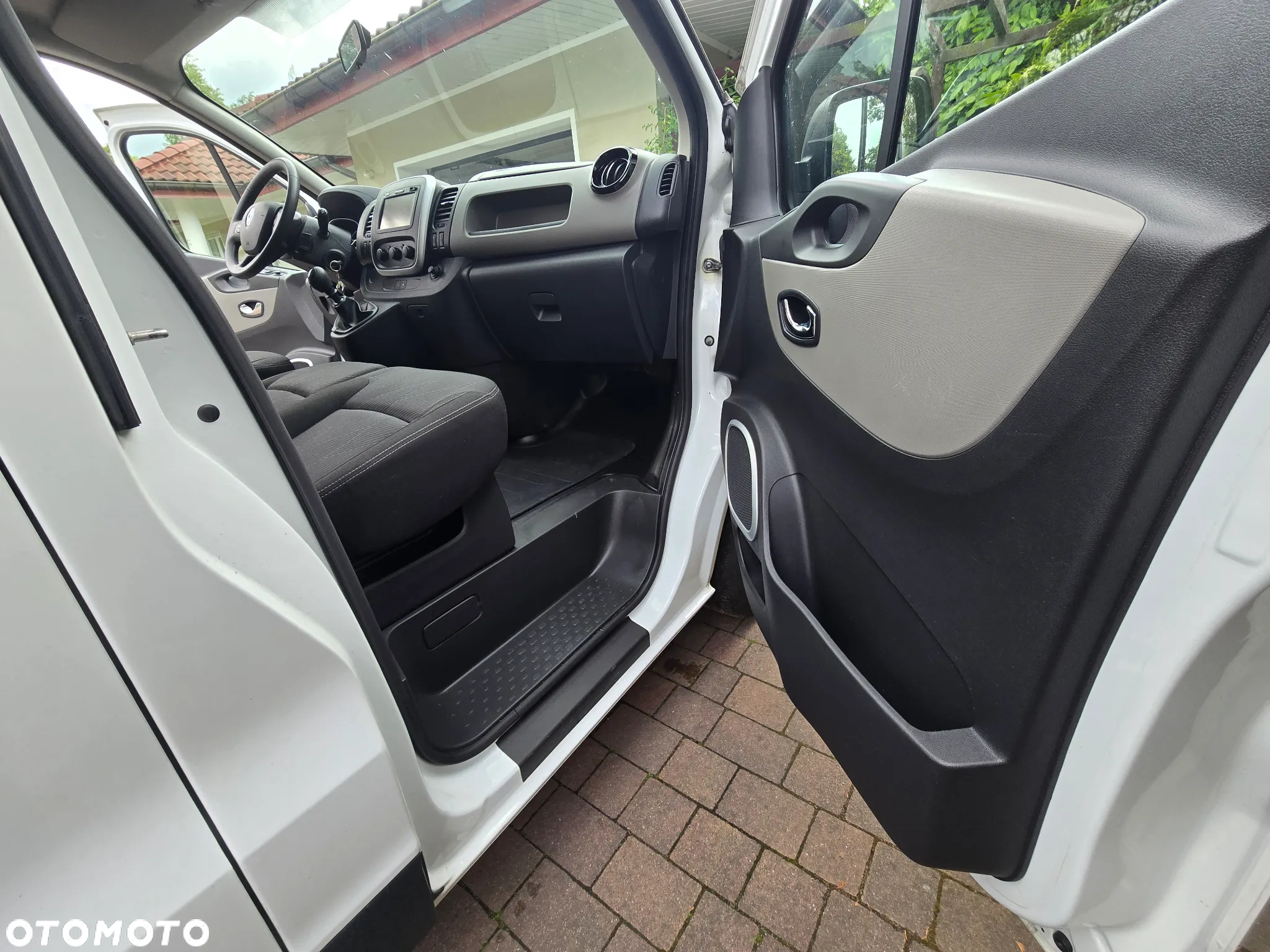 Renault Trafic - 13
