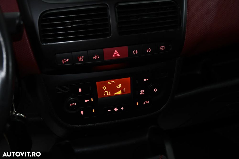Fiat Doblo 1.3 16V Multijet Emotion Family - 18