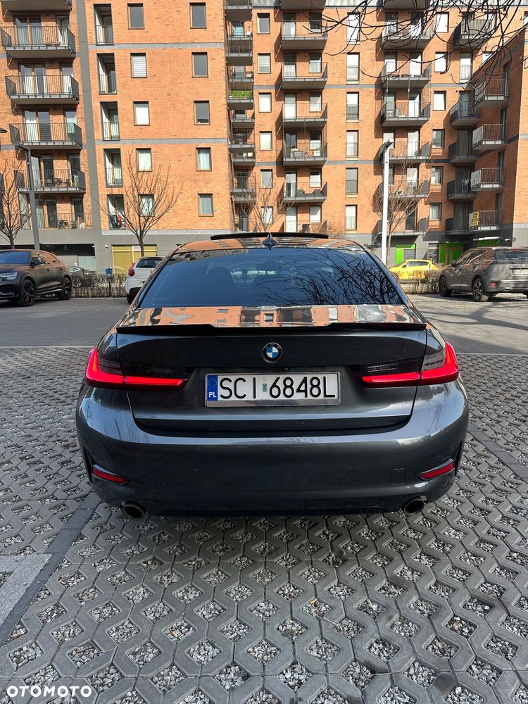 BMW Seria 3 330i xDrive - 6