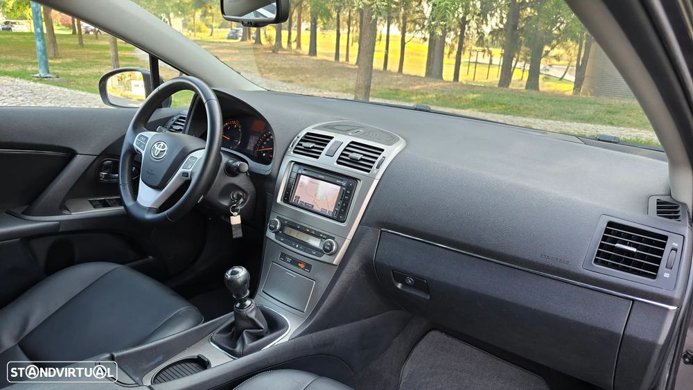 Toyota Avensis SD 2.0 D-4D Exclusive +Pele+GPS - 44