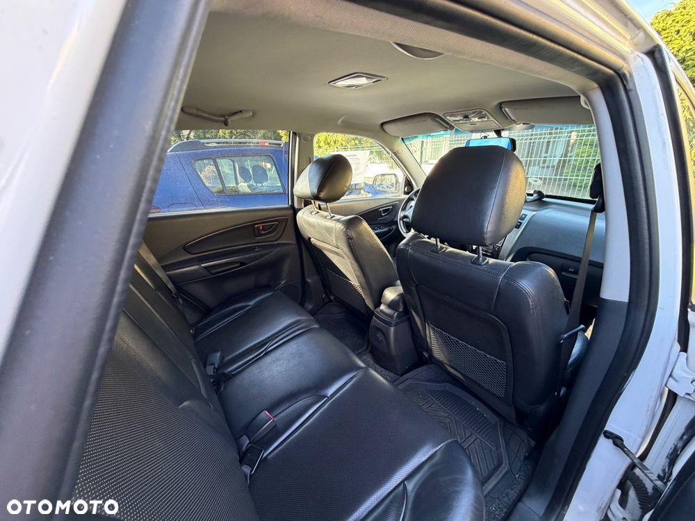 Hyundai Tucson 2.0 Comfort 2WD - 10
