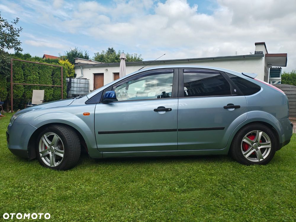 Ford Focus 1.6 16V Trend - 9