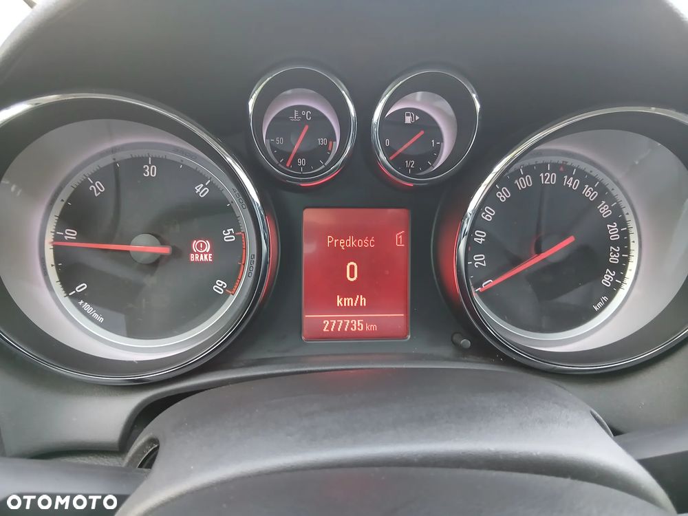 Opel Astra 1.7 CDTI DPF Cosmo - 7