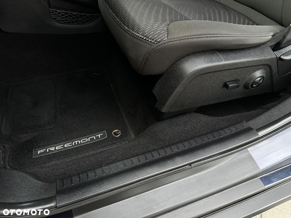 Fiat Freemont 2.0 Multijet 16V DPF Urban - 29