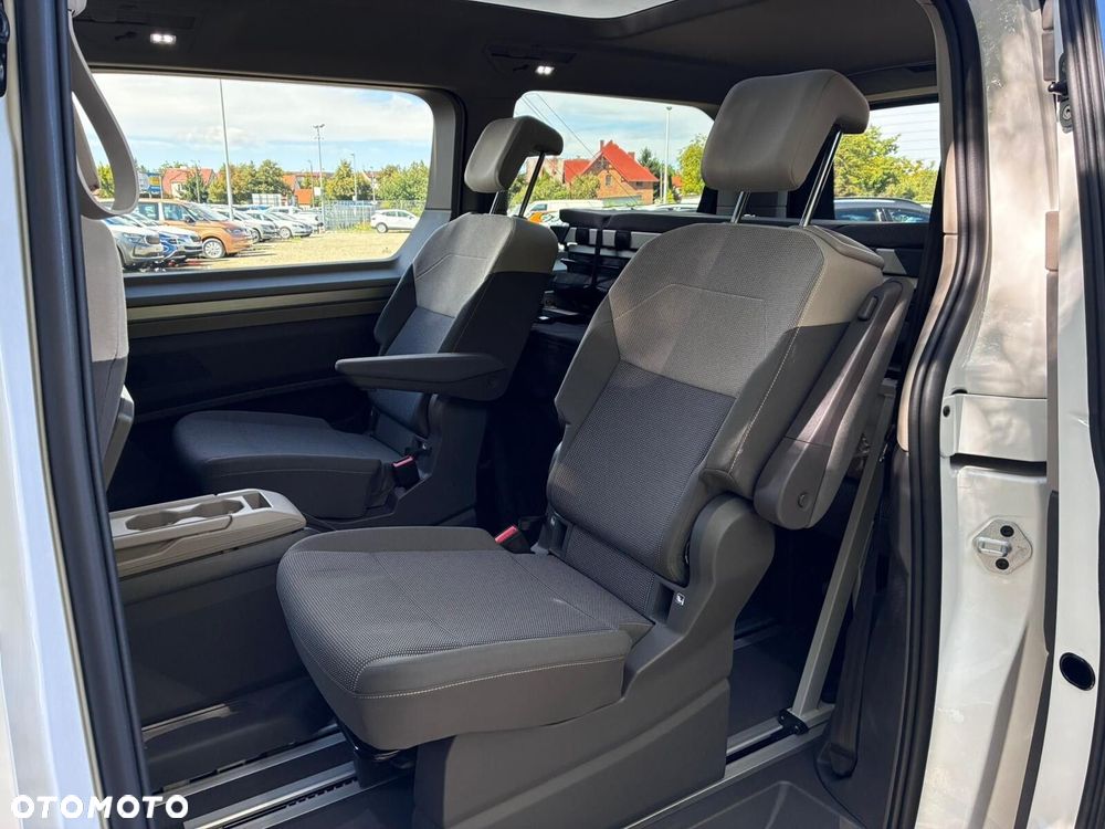 Volkswagen Multivan - 17