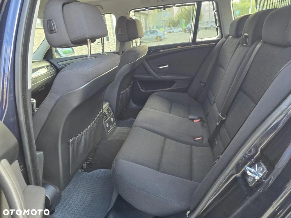 BMW Seria 5 520d Touring Special Edition - 27