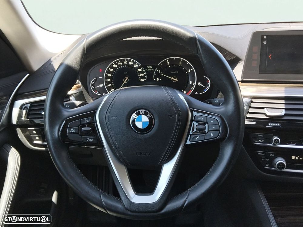 BMW 525 d Line Luxury Auto - 13