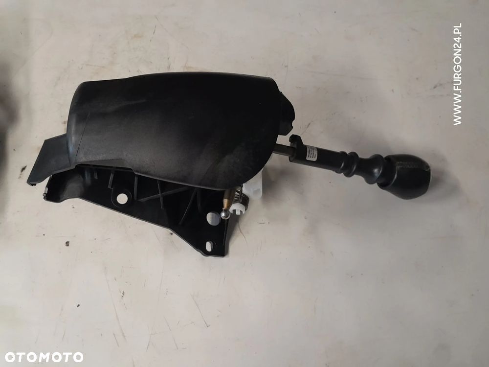 DŹWIGNIA LEWAREK ZMIANY BIEGÓW TRAFIC III VIVARO B PRIMASTAR TALENTO 15- 969358401R - 1