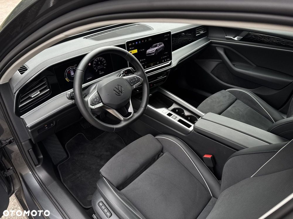 Volkswagen Passat Variant 1.5 TSI ACT mHEV Business Plus DSG - 9