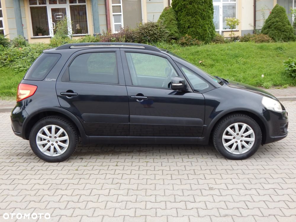 Suzuki SX4 Classic 1.6 VVT Automatik 4x2 Style - 5
