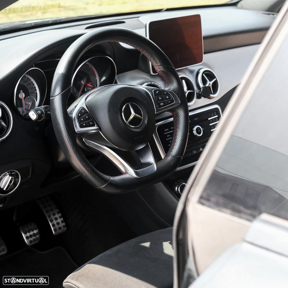 Mercedes-Benz CLA 180 d Shooting Brake AMG Line - 10