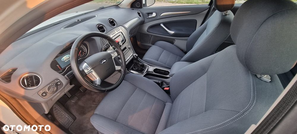 Ford Mondeo 2.0 Viva Trend - 10